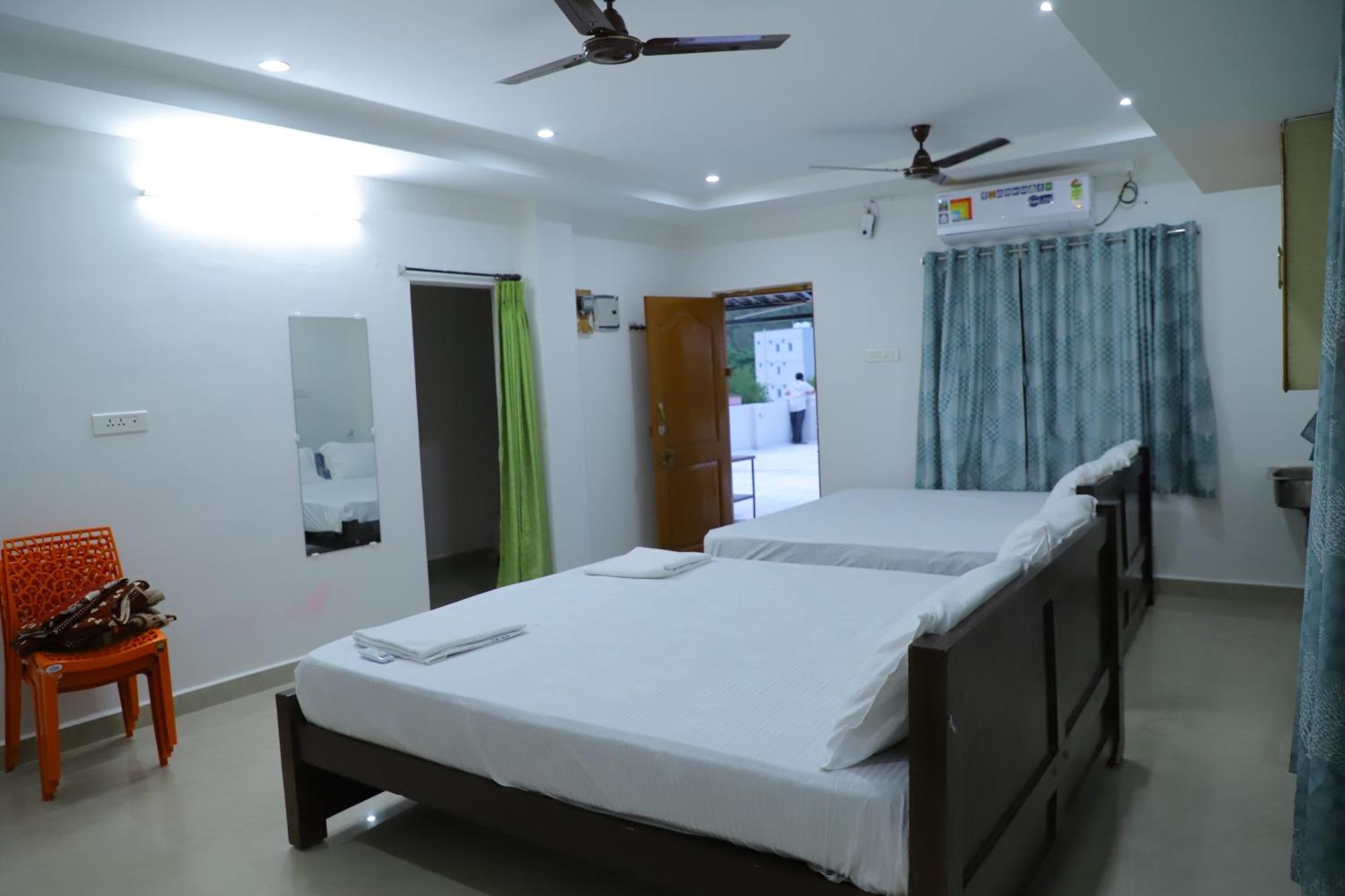 Nanda Mohan Homestay- Luxuries Ac Apartment Close To Alipiri Foothills-Kapila Teertham And Iskcon Temple Tirupati Exterior photo